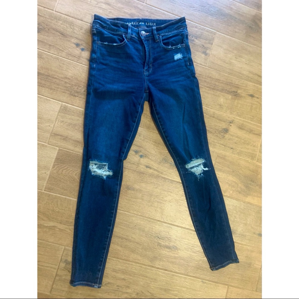 AE Distressed Jeggings